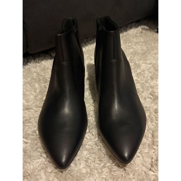 Clarks Linvale Judith Kitten Heel boots black leather WIDE - Picture 4 of 10